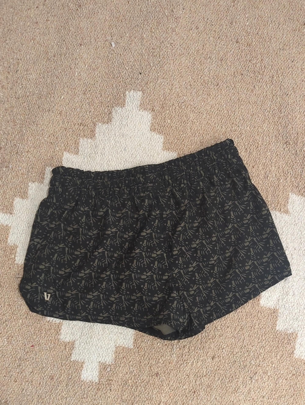 Vuori ✳️ Clementine Shorts 📐 Small - Picture 3 of 4